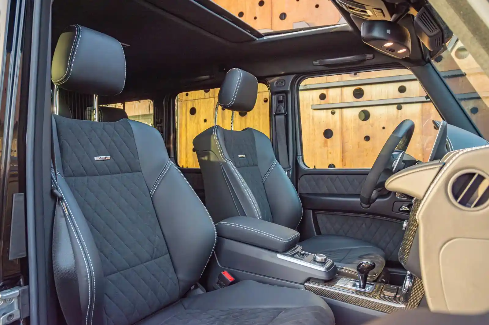 Mercedes-Benz G 500