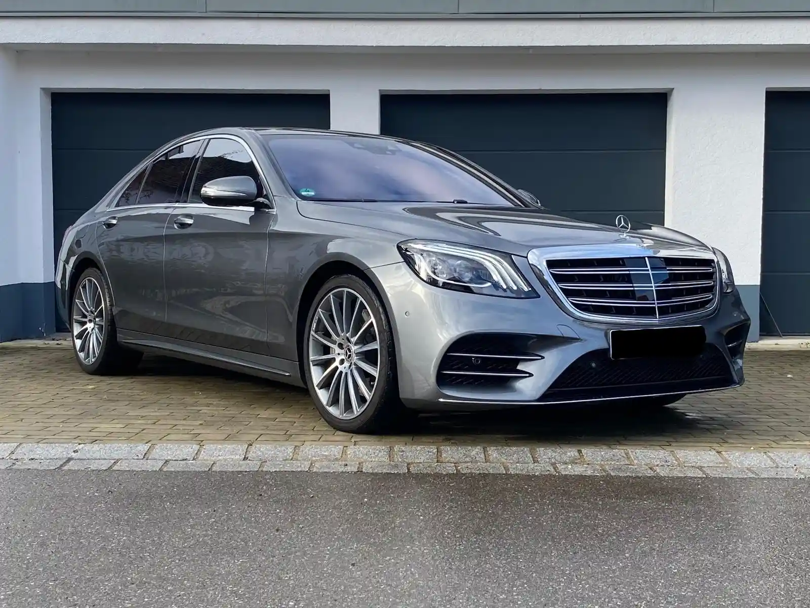 Mercedes-Benz S 560