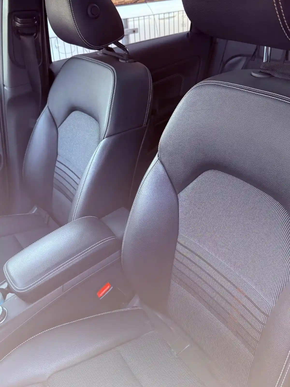 Mercedes-Benz B 220