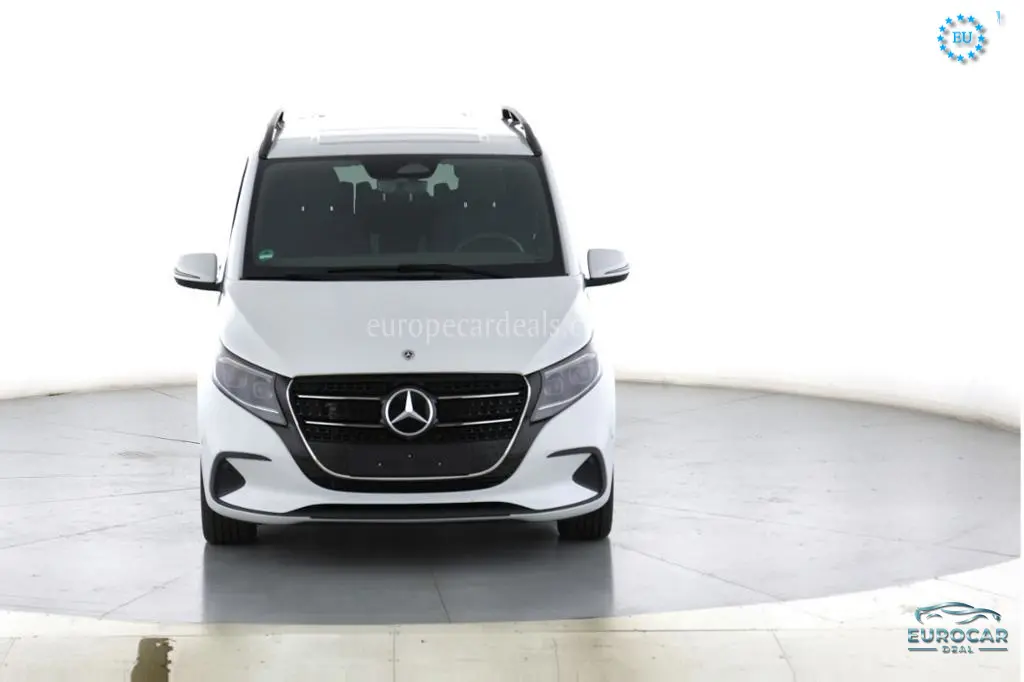 Mercedes-Benz V 220