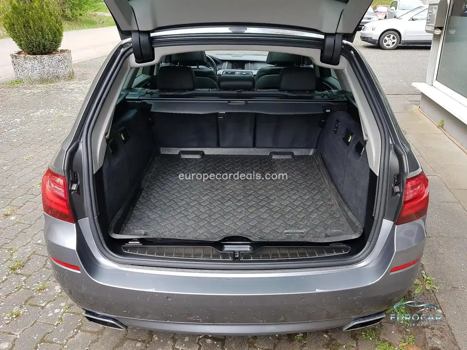BMW 550