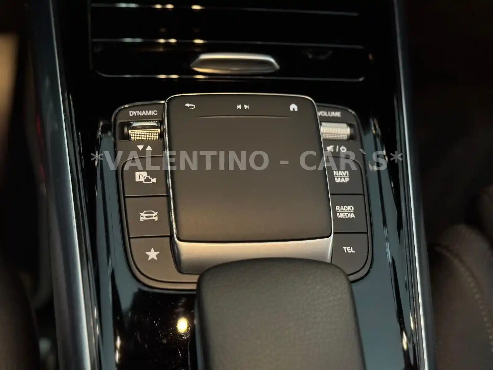 Mercedes-Benz B 220