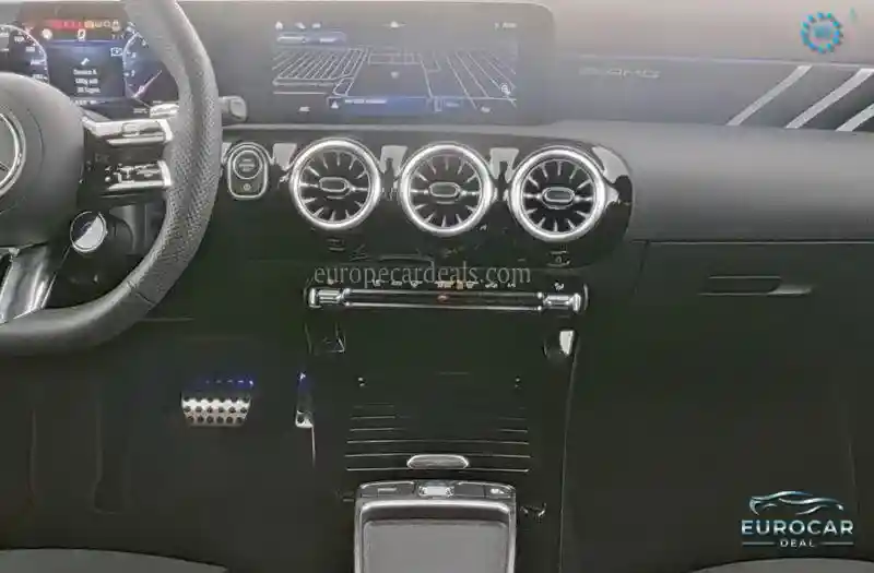 Mercedes-Benz A 35 AMG