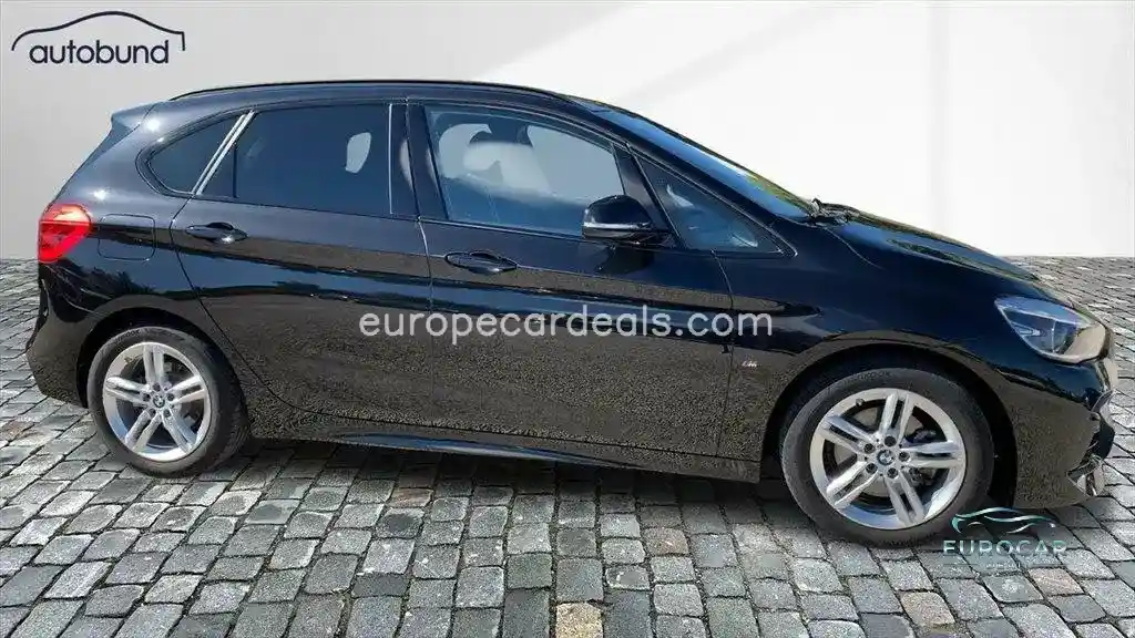 BMW 220