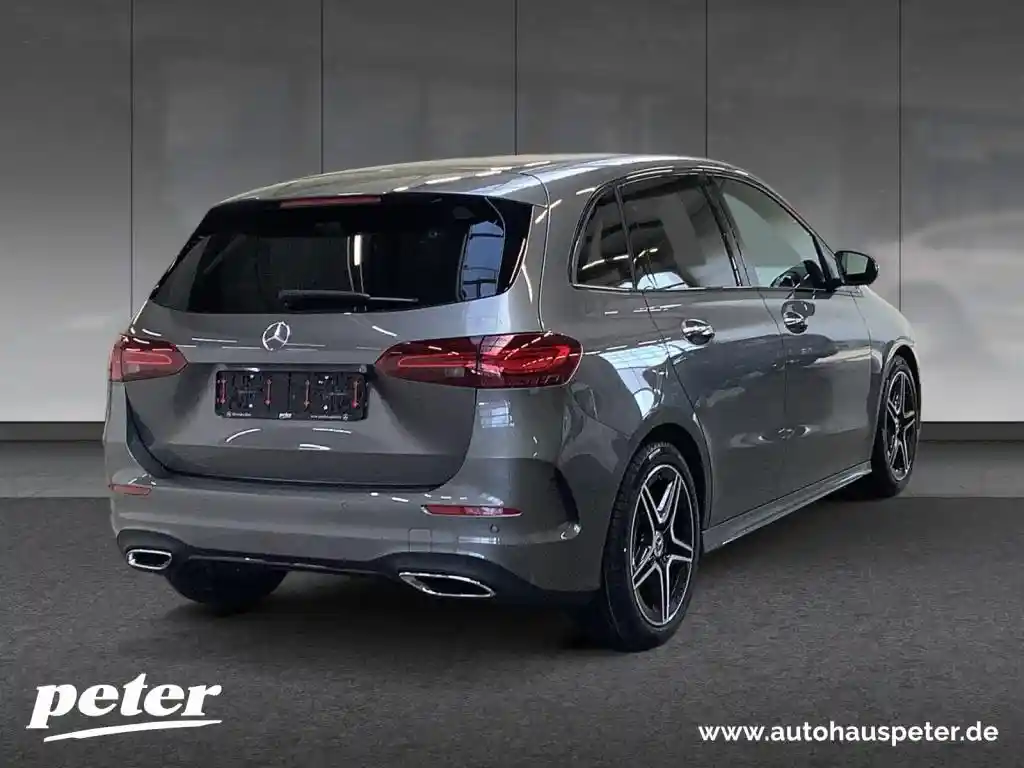 Mercedes-Benz B 220