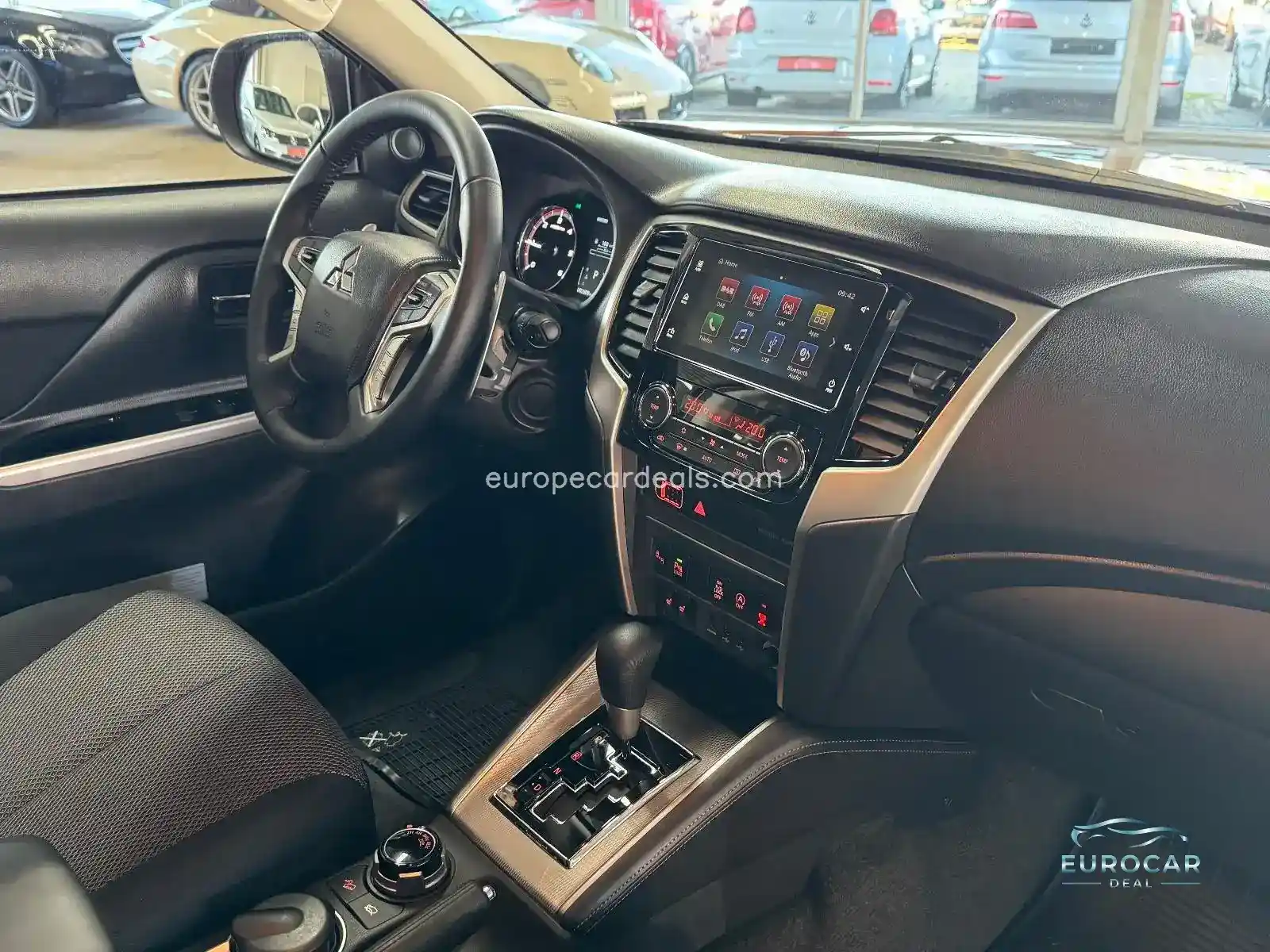 Mitsubishi L200