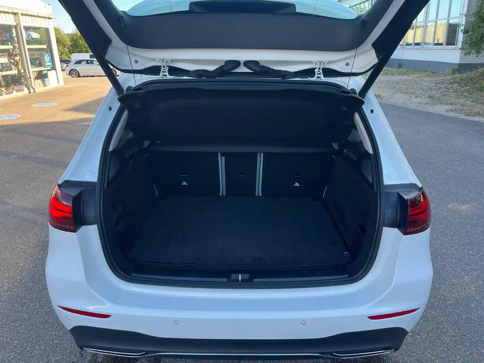 Mercedes-Benz B 200