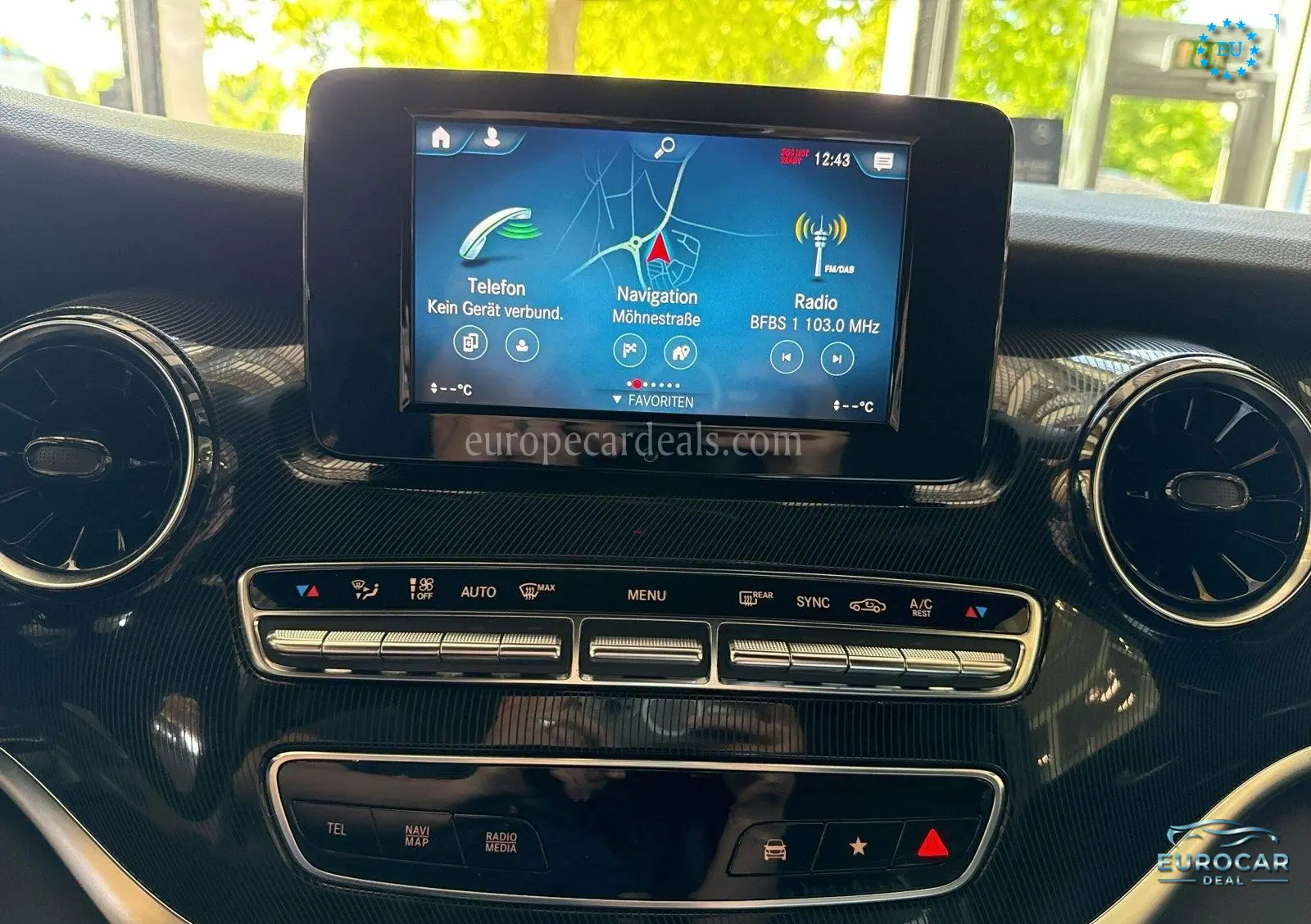 Mercedes-Benz V 220