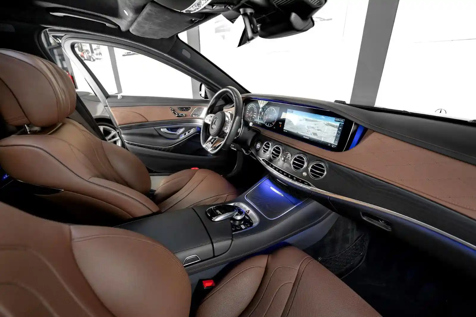 Mercedes-Benz S 560