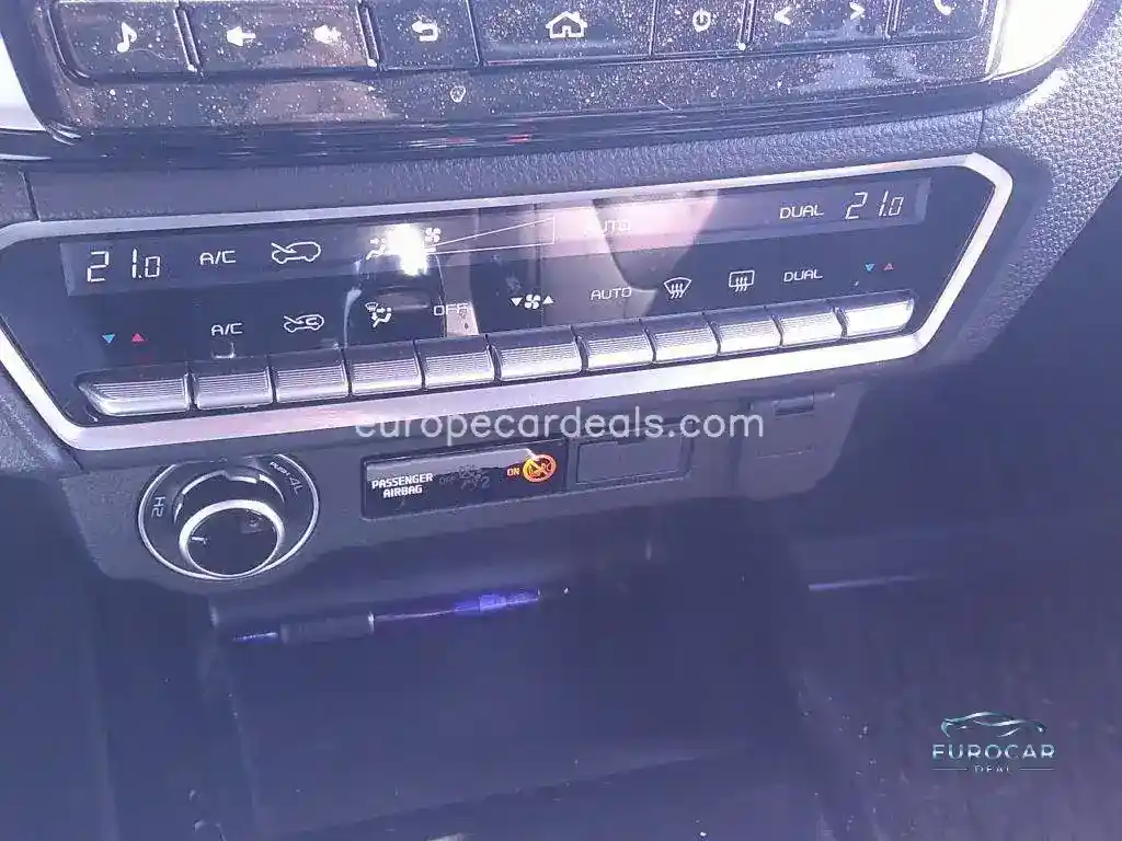 Double Cab 4WD Autm. V-Cross