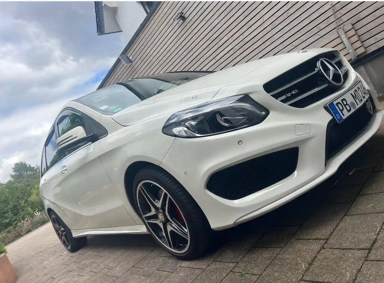 Mercedes-Benz B 200