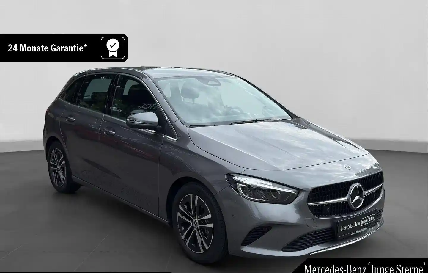 Mercedes-Benz B 180