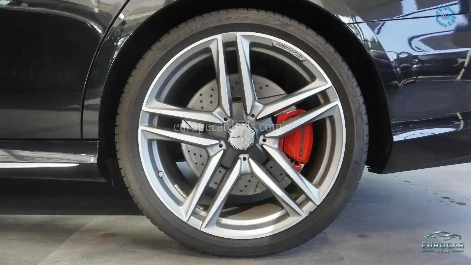 Mercedes-Benz E 63 AMG