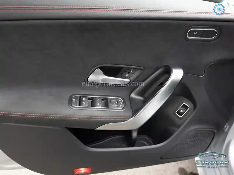 Mercedes-Benz CLA 220