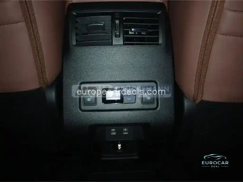 Mitsubishi Plug-in Hybrid Outlander