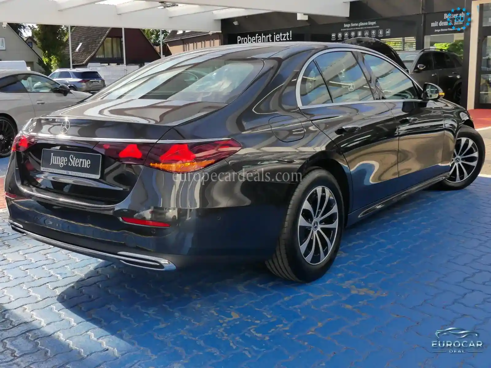 Mercedes-Benz E 200