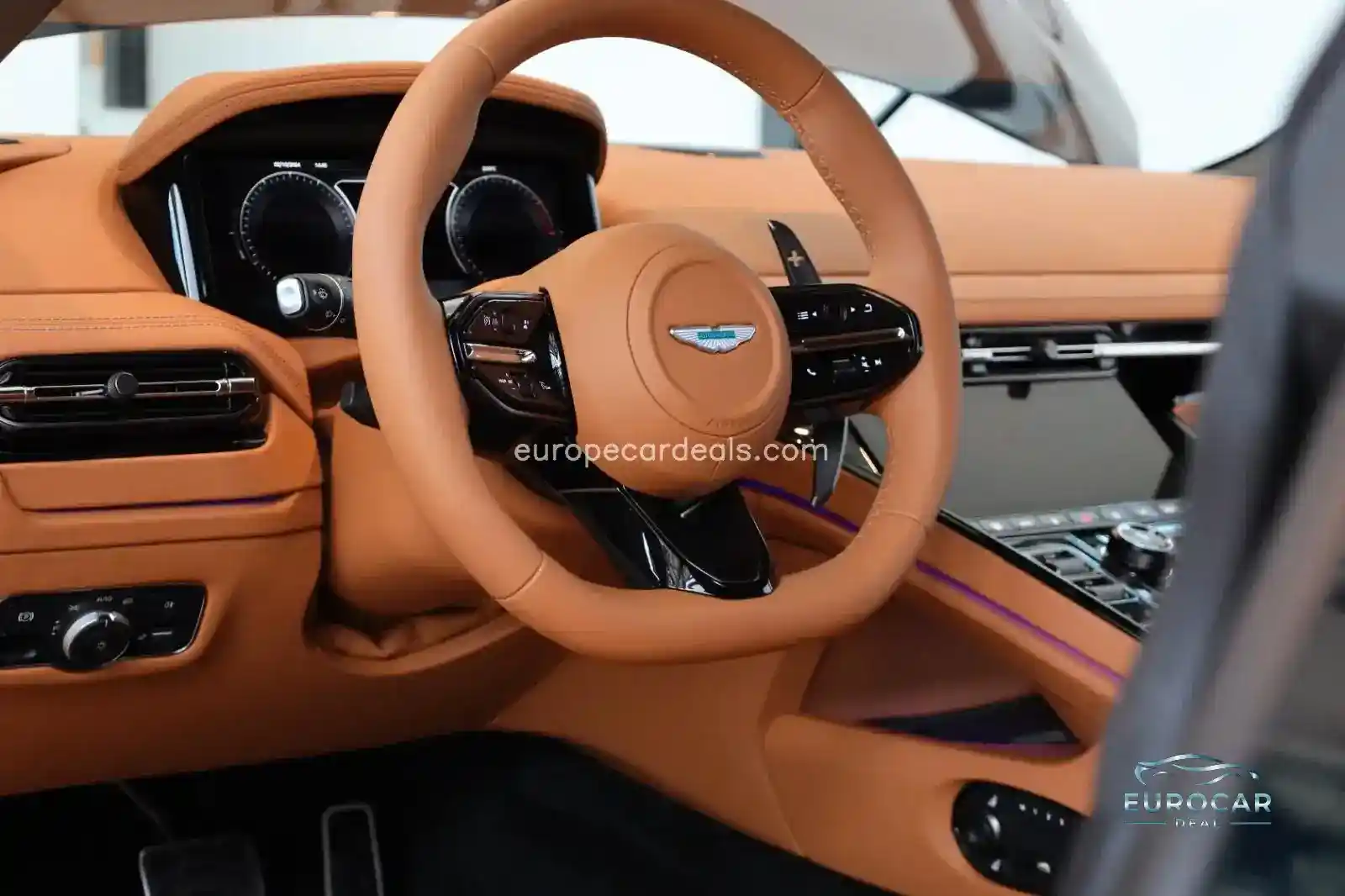 Aston Martin DB12