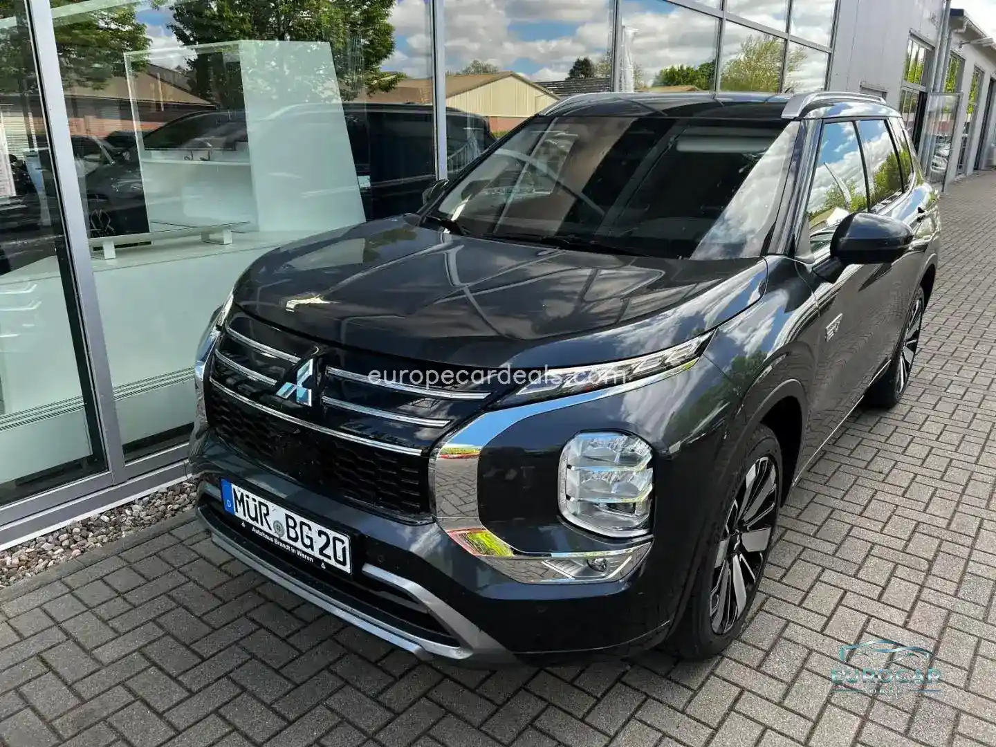 Mitsubishi Plug-in Hybrid Outlander