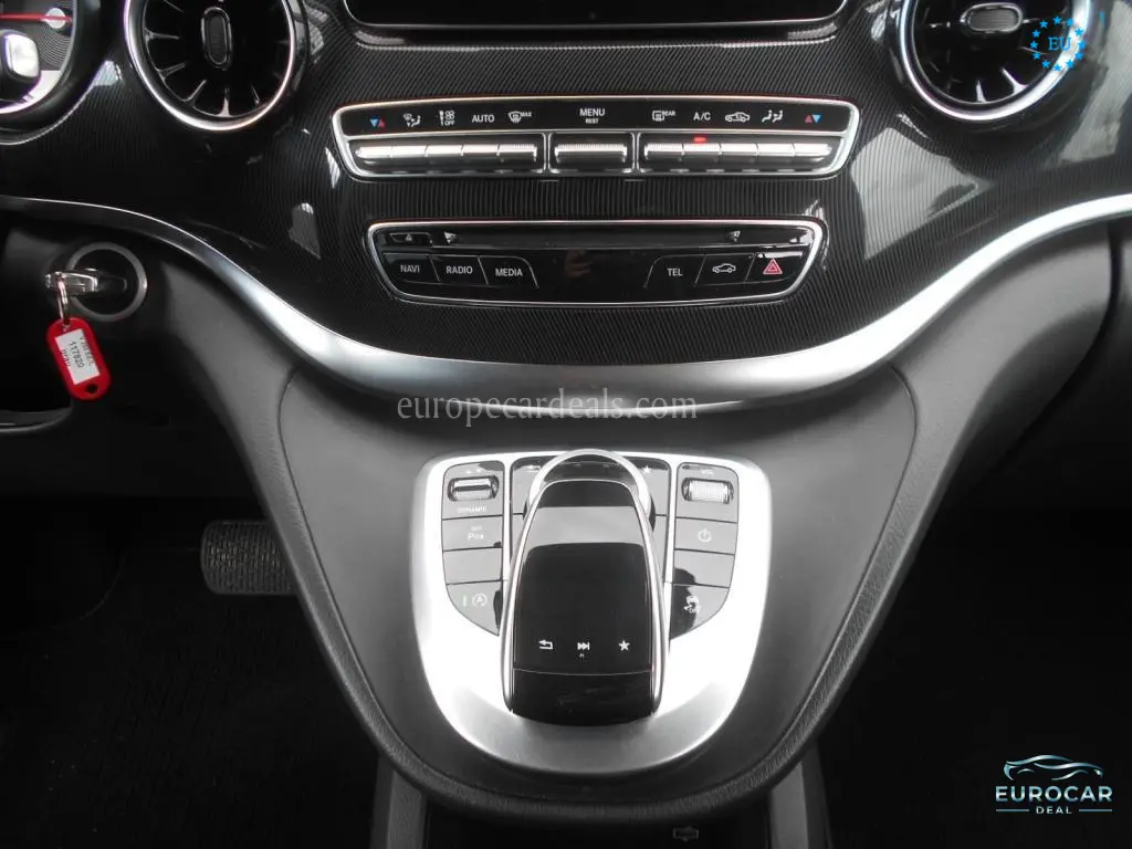 Mercedes-Benz V 250