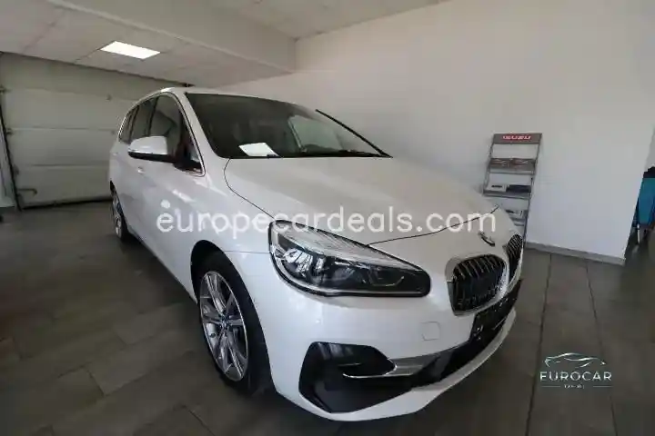 BMW 218