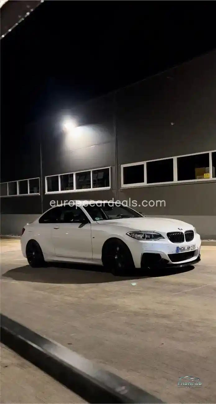 BMW M235