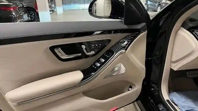 Mercedes-Benz S 400