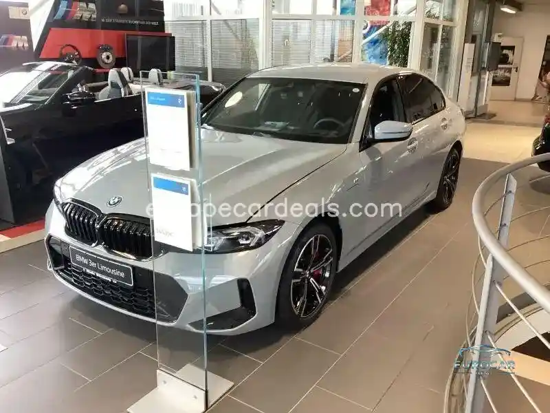 BMW 330