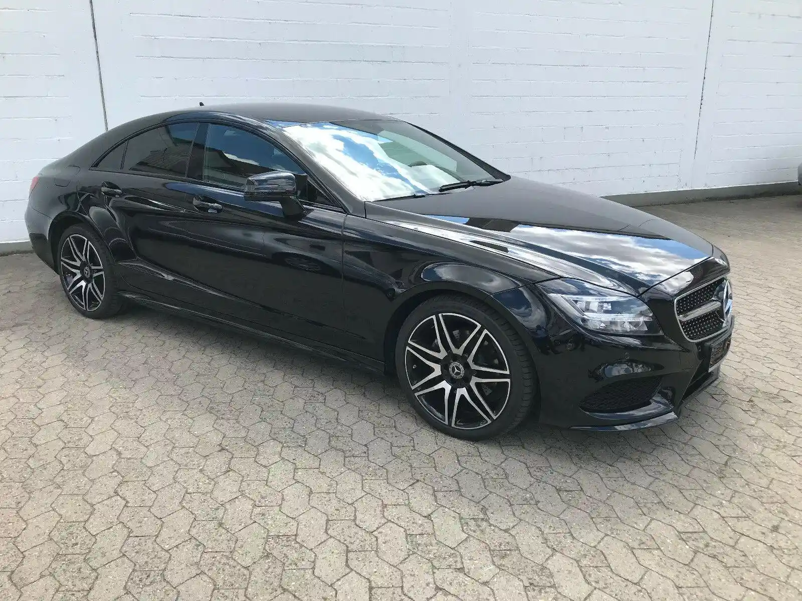 Mercedes-Benz CLS 220