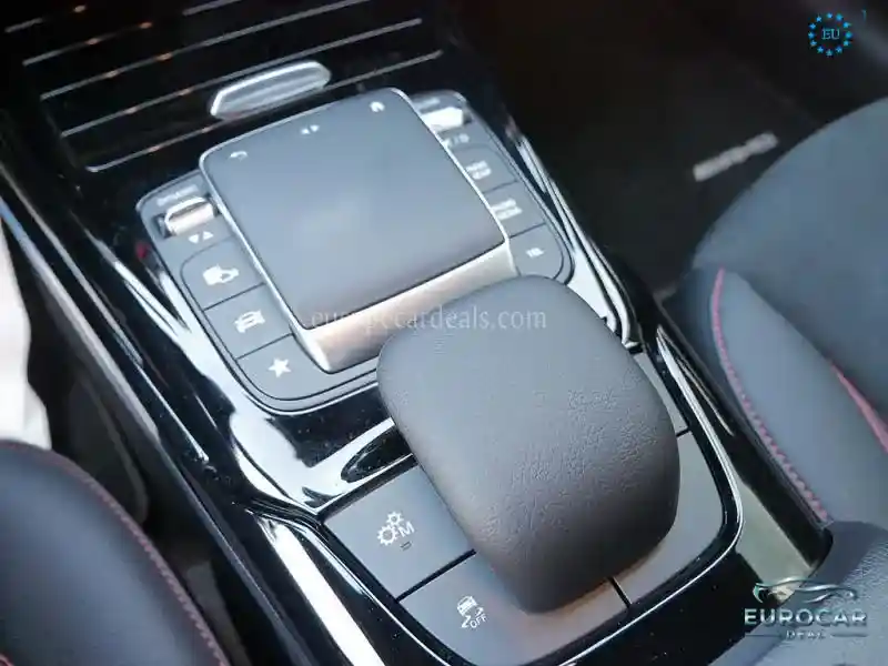 Mercedes-Benz CLA 45 AMG Shooting Brake