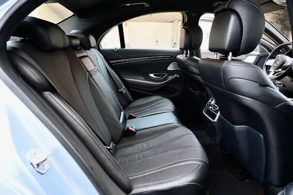 Mercedes-Benz S 560