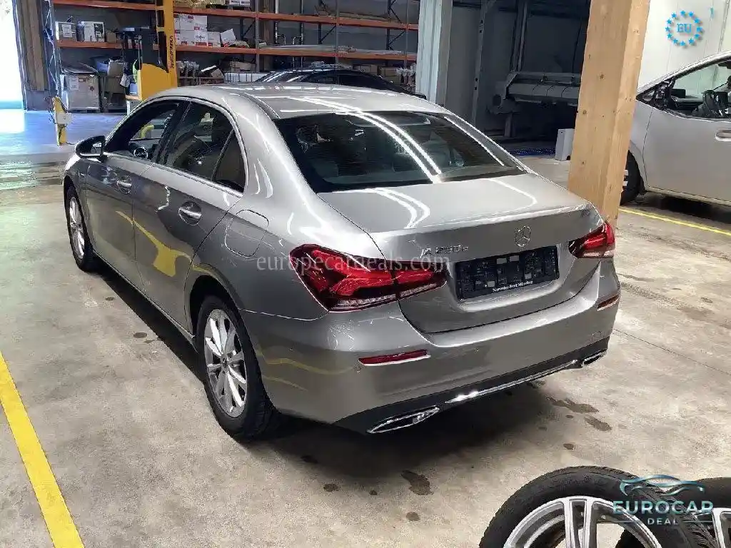 Mercedes-Benz A 250