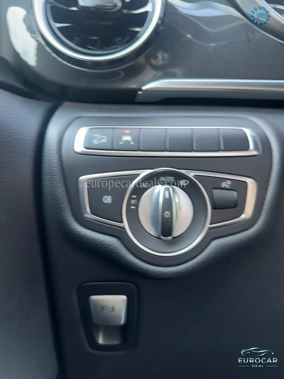 Mercedes-Benz V 220