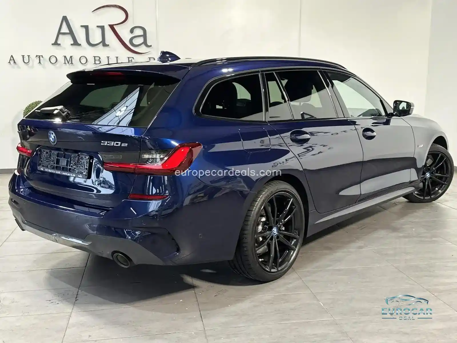 BMW 330