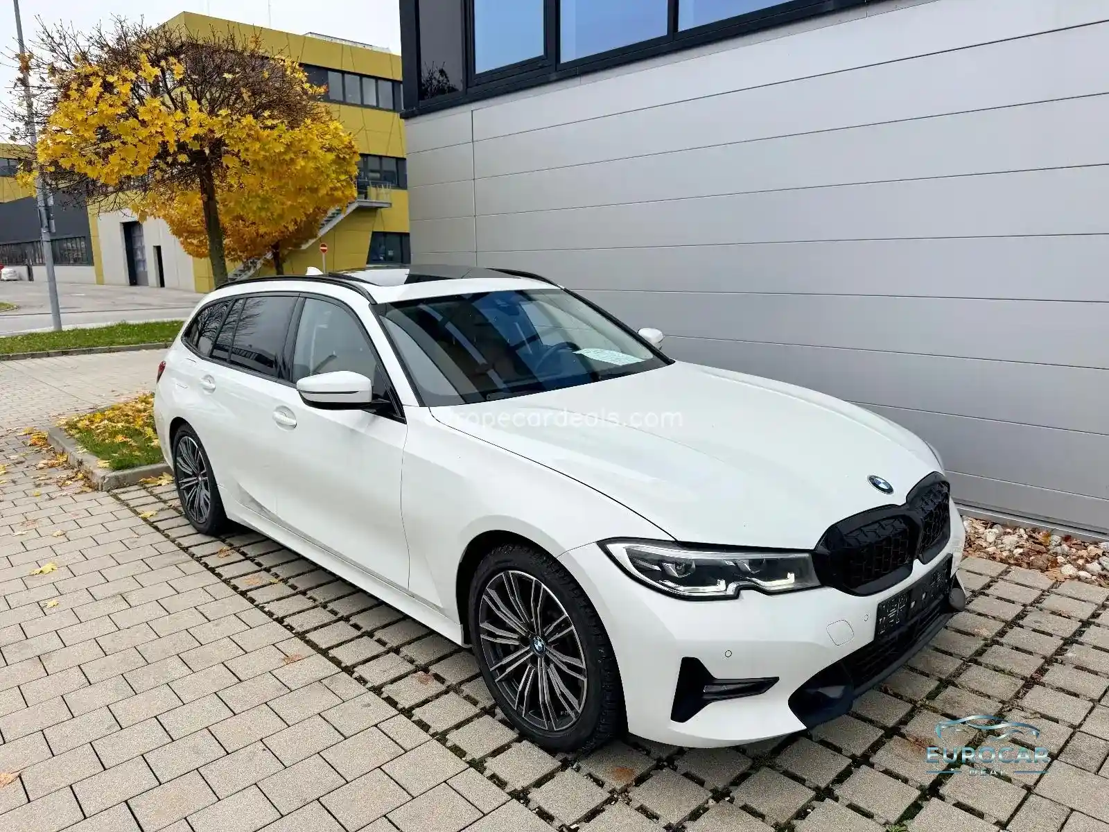 BMW 330