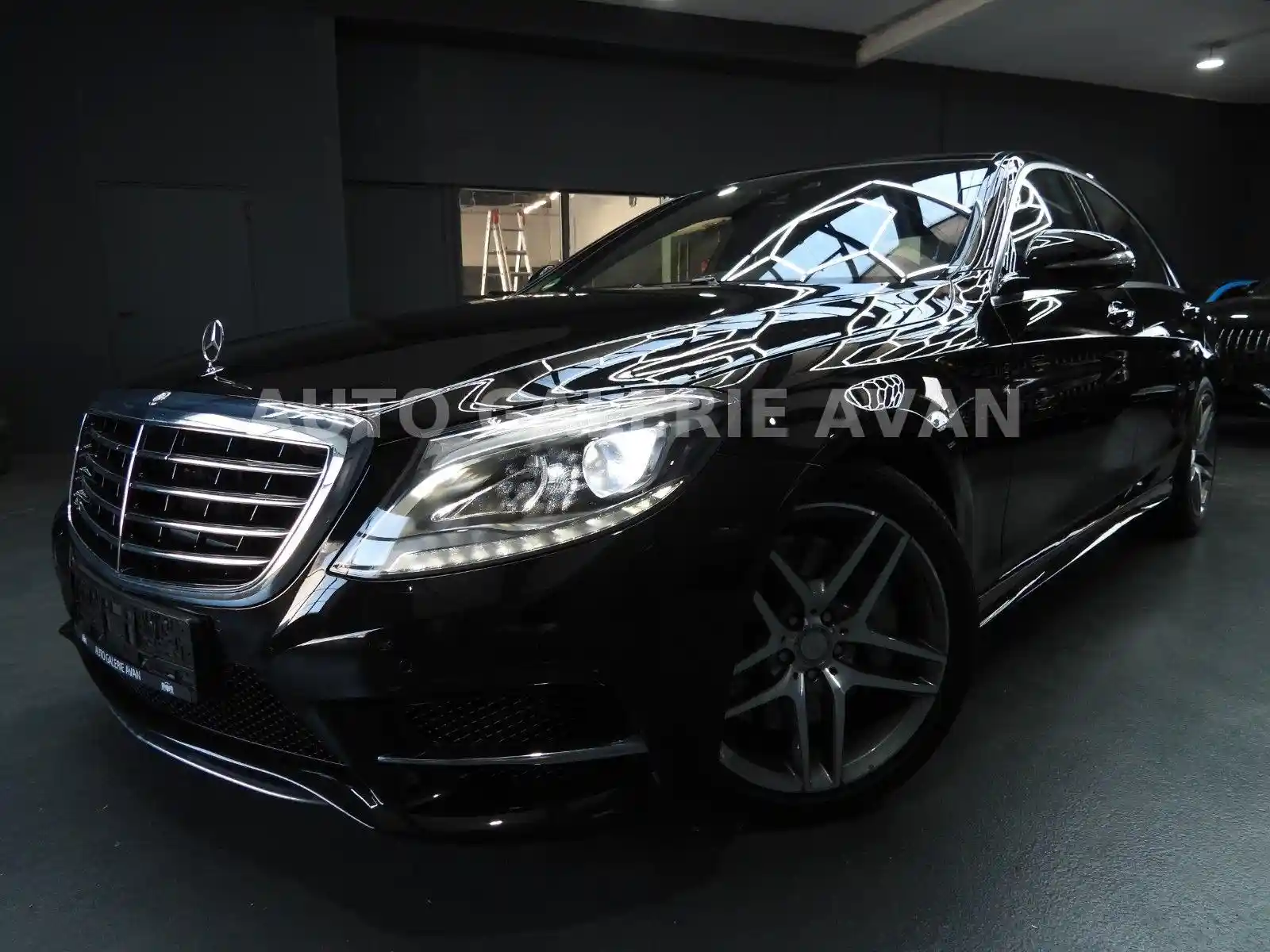 Mercedes-Benz S 500