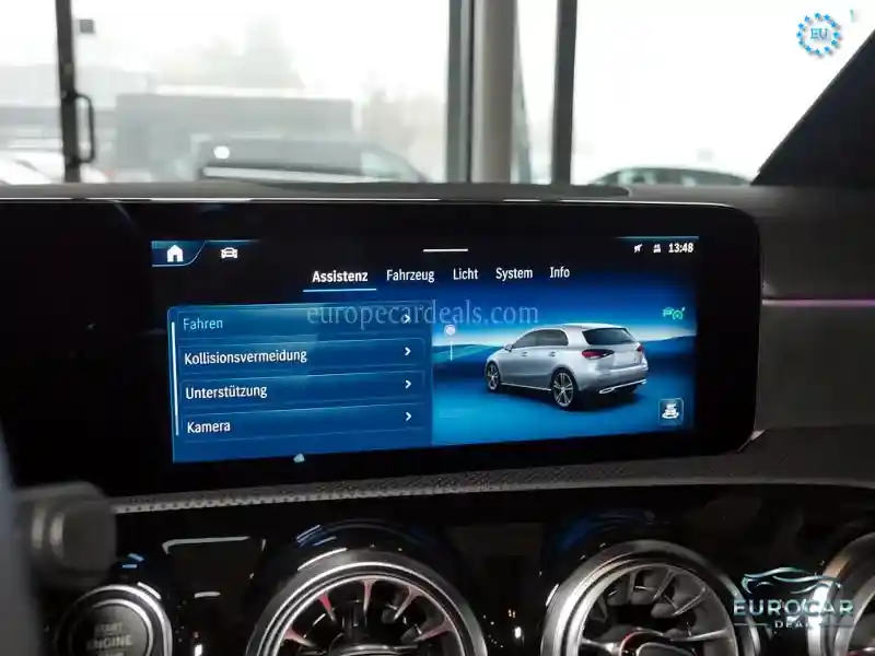Mercedes-Benz A 220