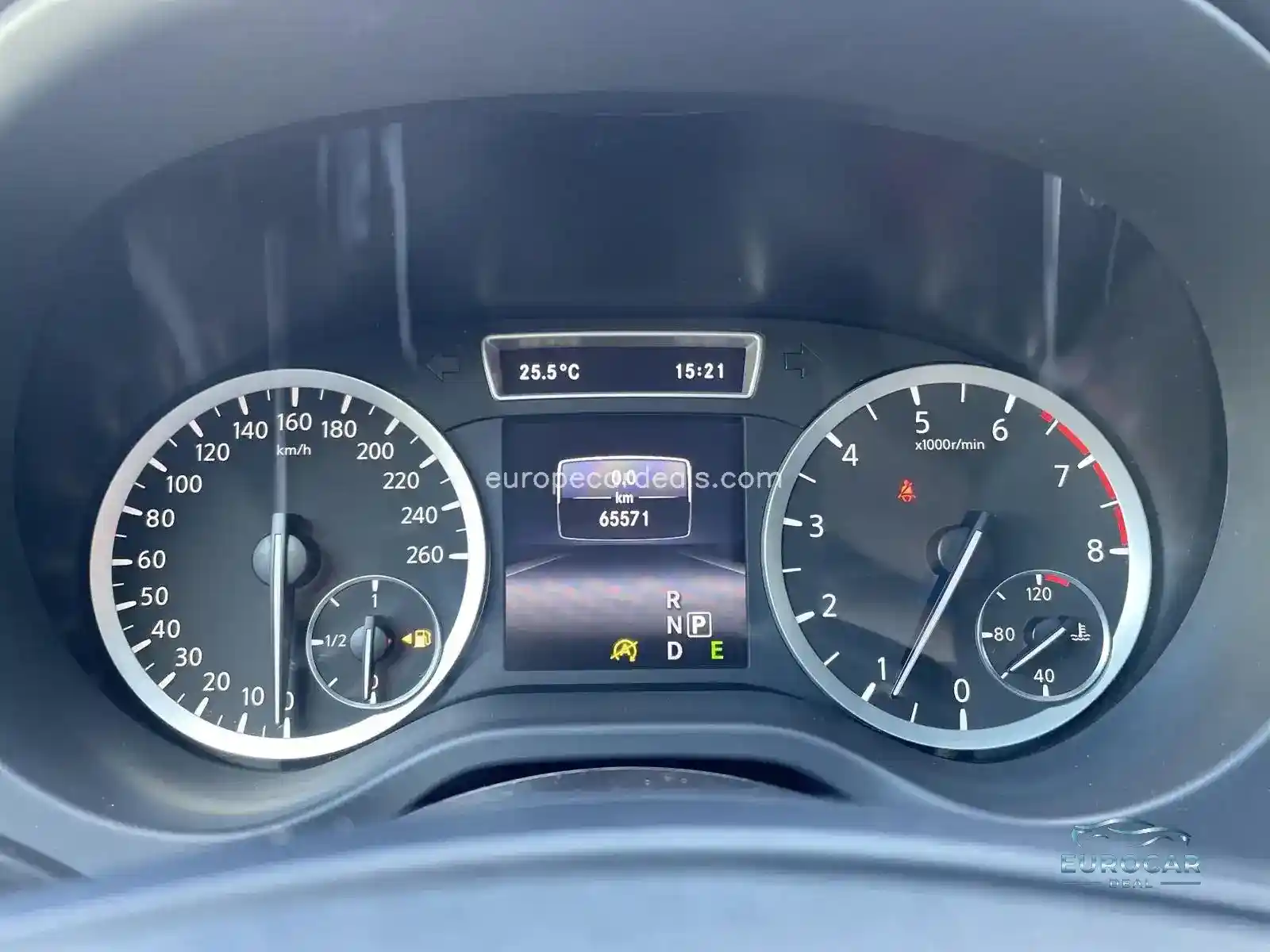 Infiniti Q30
