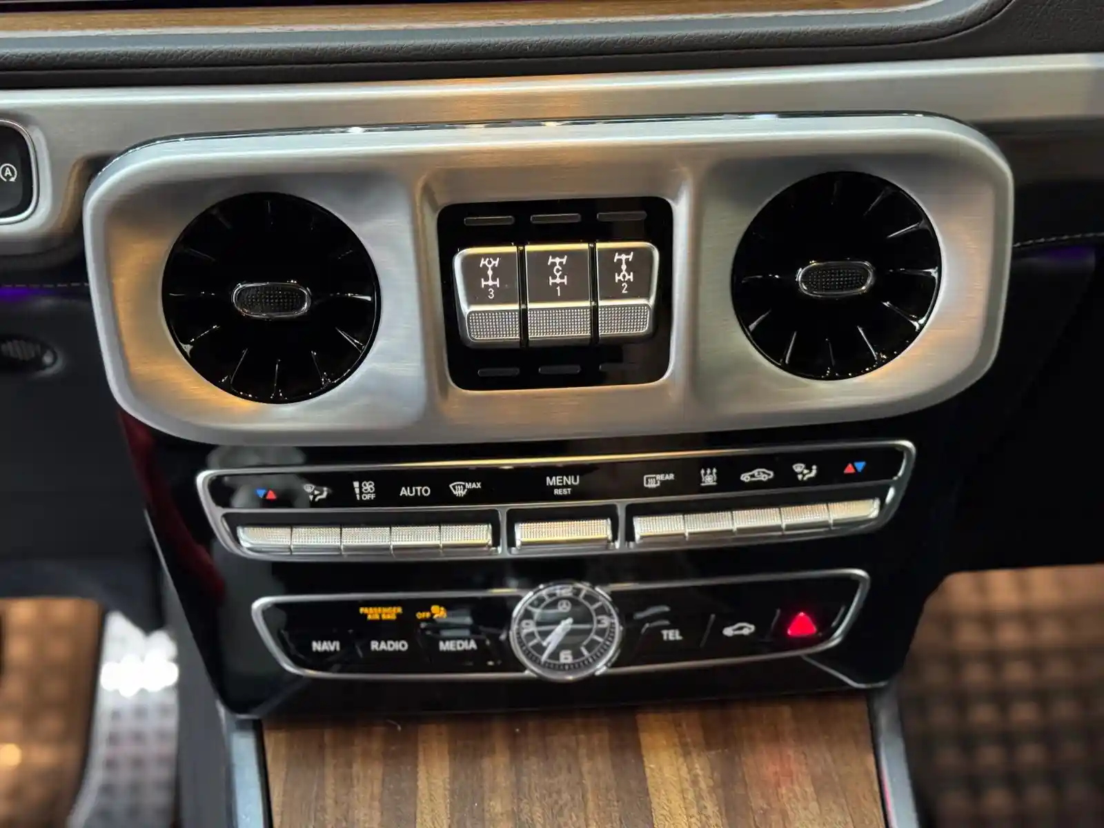 Mercedes-Benz G 500