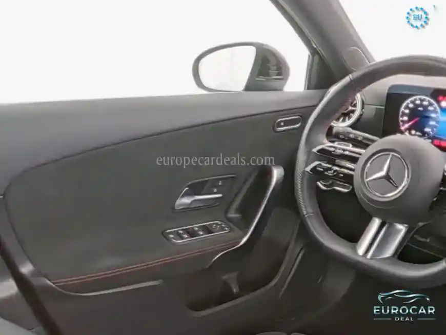 Mercedes-Benz A 220
