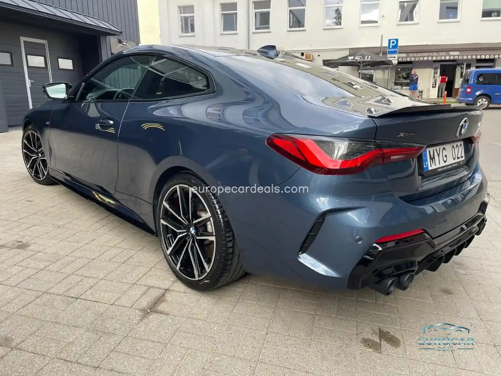 BMW M440