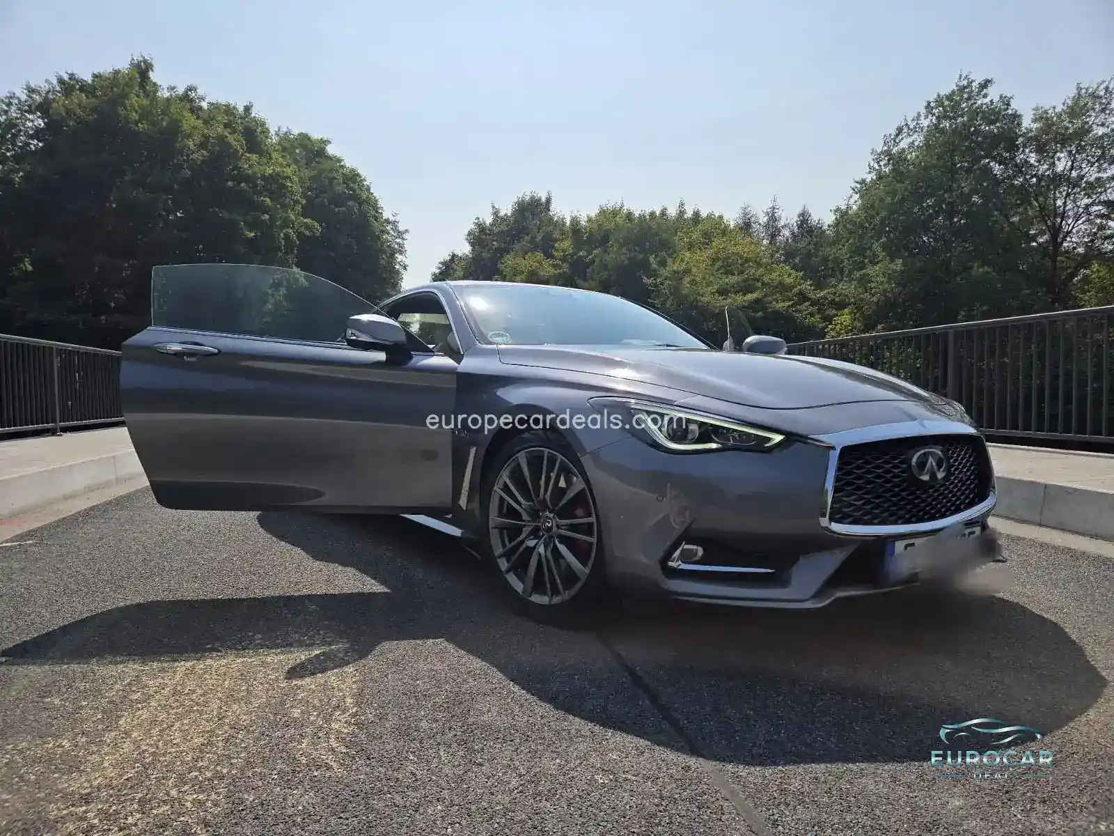 Infiniti Q60