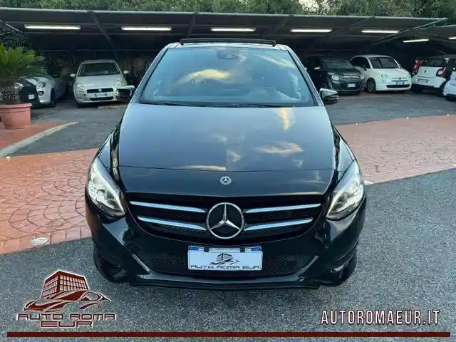 Mercedes-Benz B 200