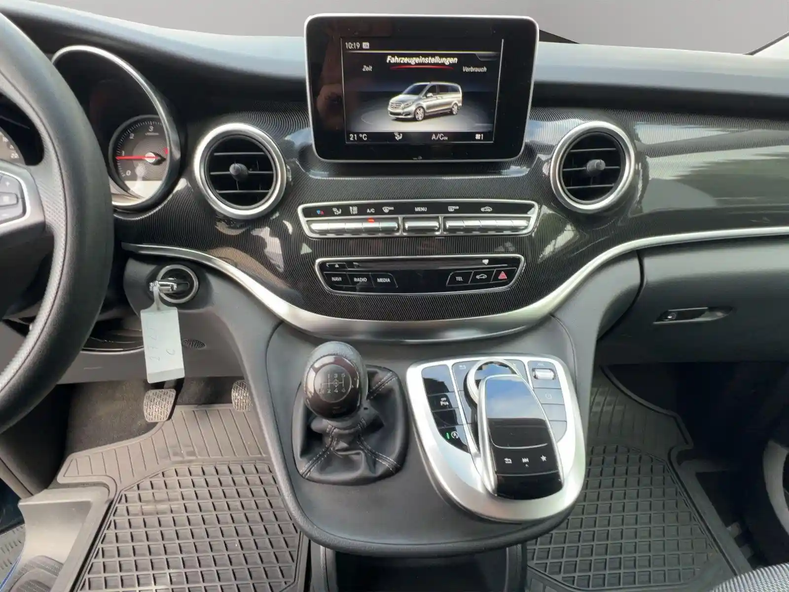 Mercedes-Benz V 200
