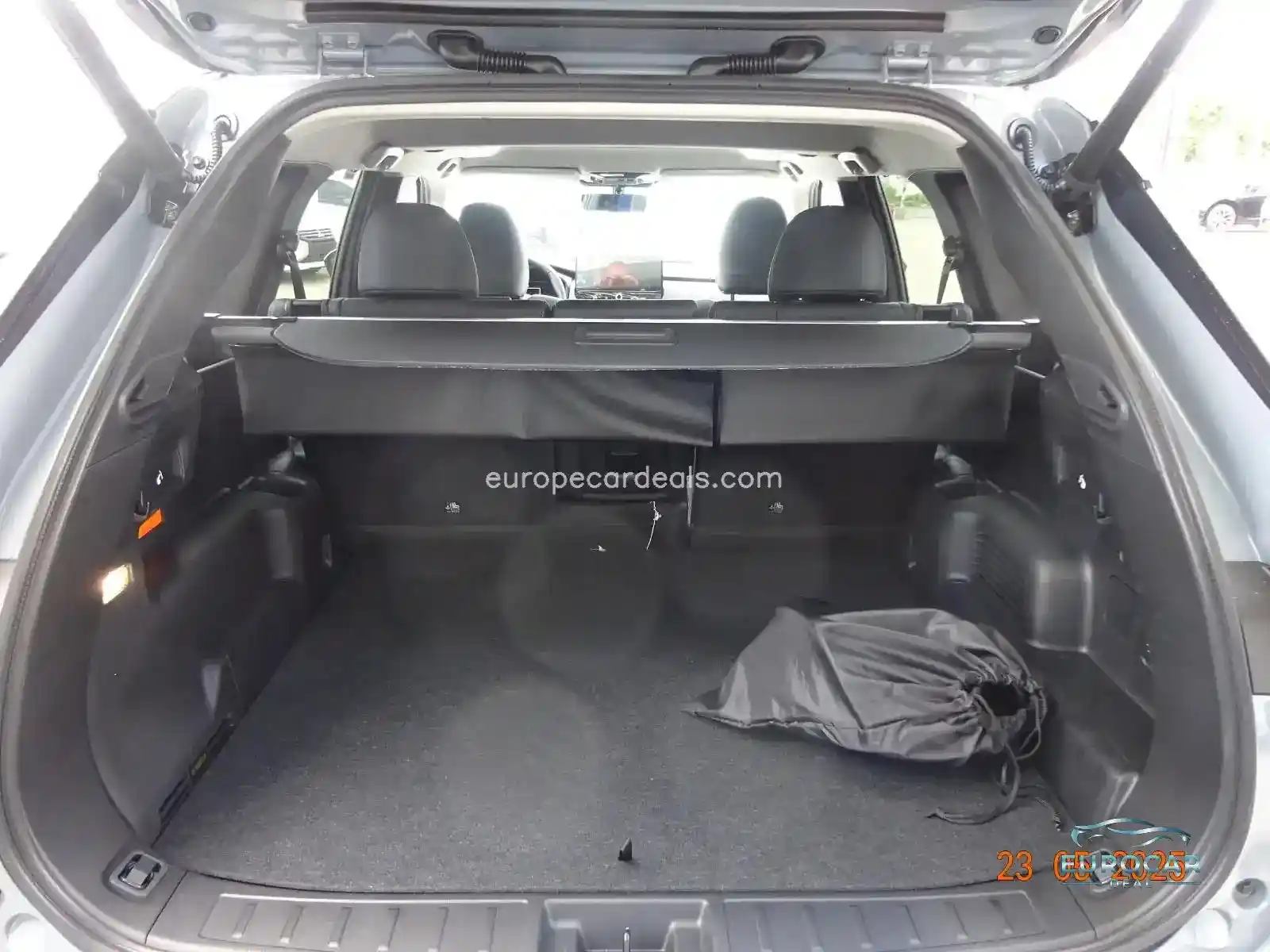 Mitsubishi Plug-in Hybrid Outlander