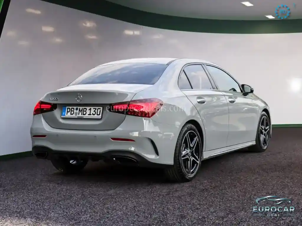 Mercedes-Benz A 200
