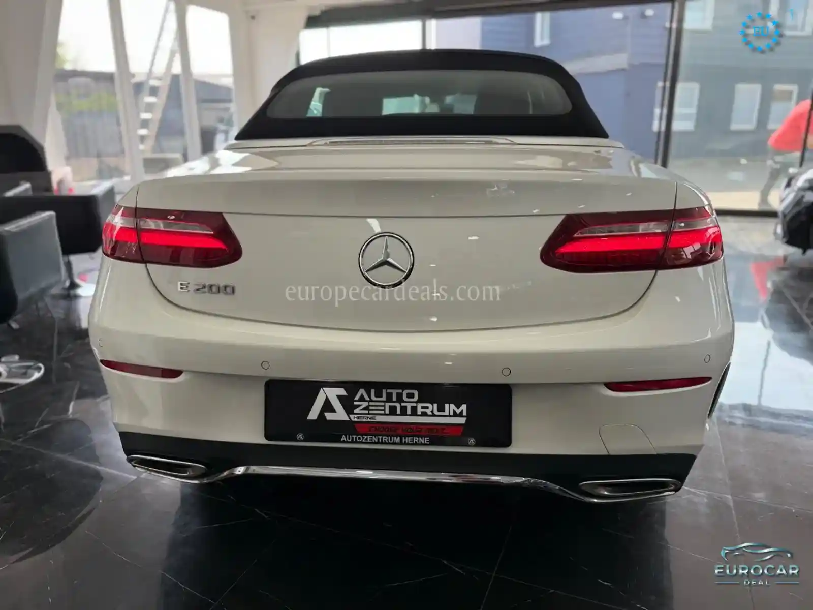 Mercedes-Benz E 200