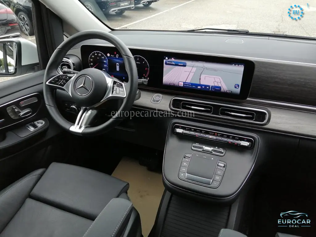 Mercedes-Benz V 220