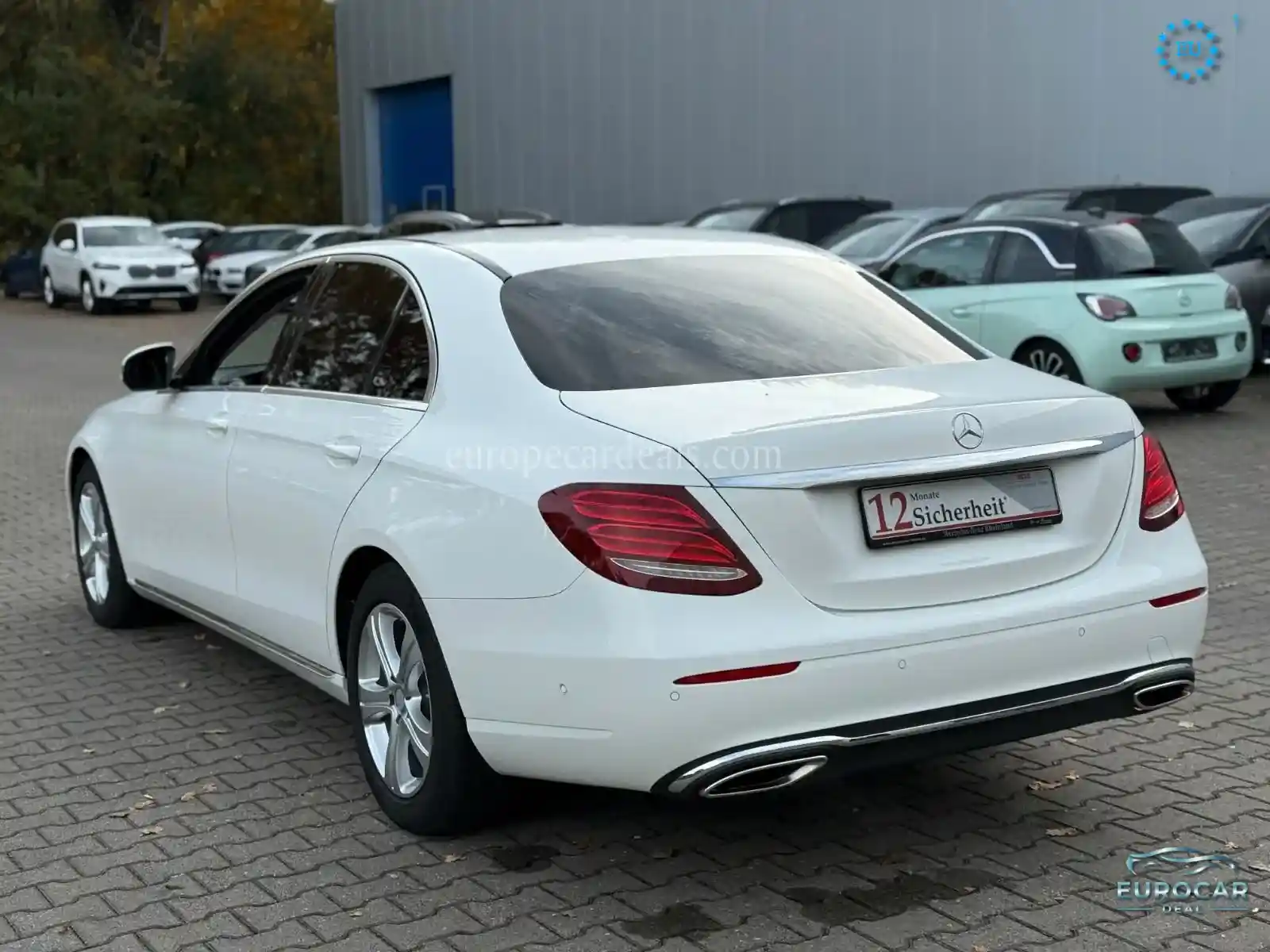 Mercedes-Benz E 200