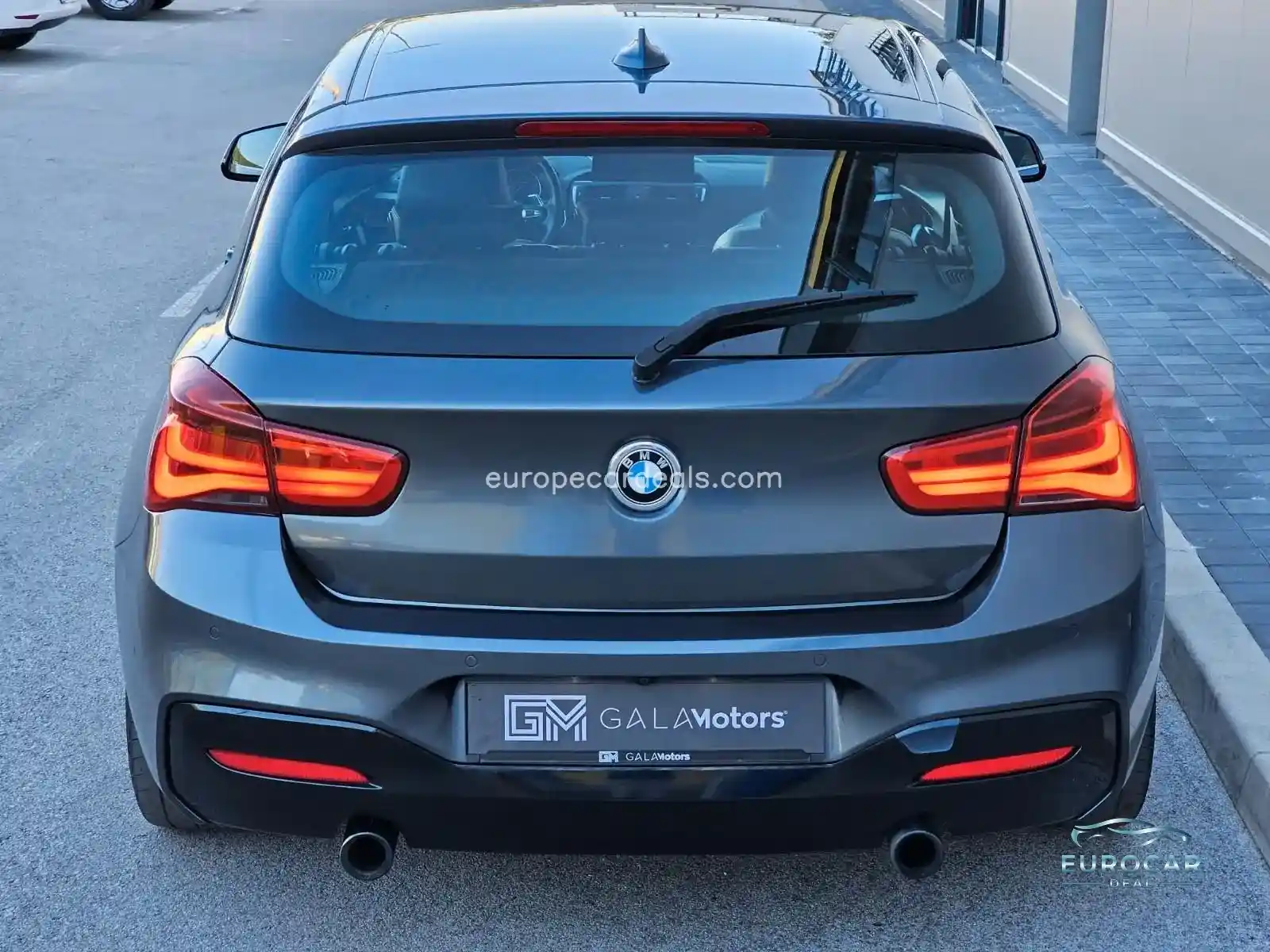 BMW M140i