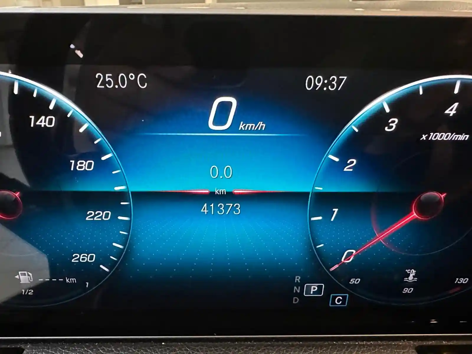 Mercedes-Benz B 180